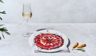 Jamón Ibérico vs. Prosciutto